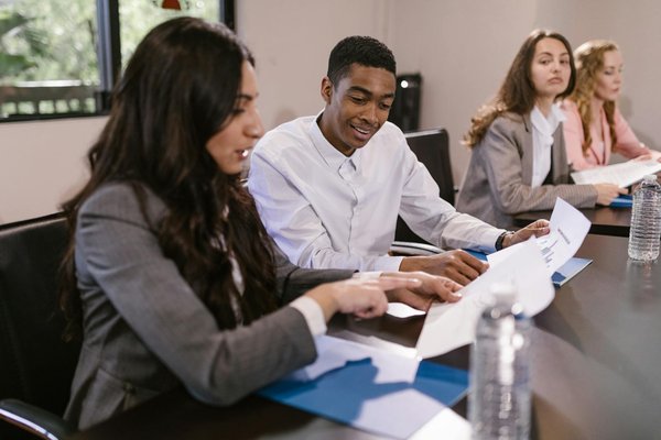 Maximisation de l'Audience : Décryptage des Comportements d'Achat pour un Ciblage Précis et Efficace